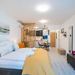 Myflat Wave Beach43 * Siofok